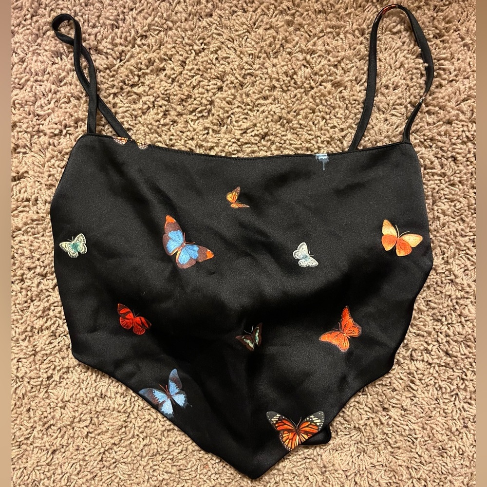 Forever 21 cropped butterfly shirt size M, worn twice